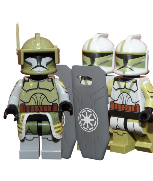 Pack A- Doom w Doom trooper w shield
